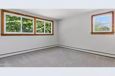125 Friend St, Adams, MA 01220 - Photo 17