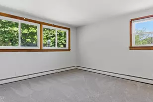 125 Friend St, Adams, MA 01220 - Photo 17