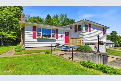 125 Friend St, Adams, MA 01220 - Photo 5