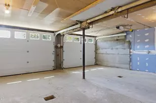 125 Friend St, Adams, MA 01220 - Photo 27
