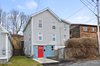 9 Richmond Ln, Adams, MA 01220 - Photo 3