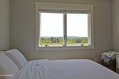 154 Plunkett St, Lenox, MA 01240 - Photo 29
