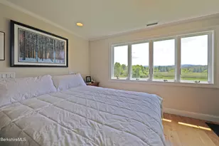 154 Plunkett St, Lenox, MA 01240 - Photo 31