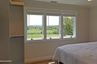 154 Plunkett St, Lenox, MA 01240 - Photo 21