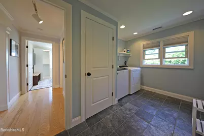 154 Plunkett St, Lenox, MA 01240 - Photo 23