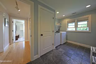 154 Plunkett St, Lenox, MA 01240 - Photo 23