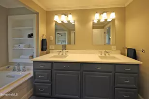 154 Plunkett St, Lenox, MA 01240 - Photo 37