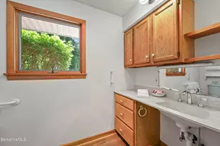 29 Cecelia Terrace, Pittsfield, MA 01201 - Photo 19