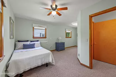 29 Cecelia Ter, Pittsfield, MA 01201 - Photo 15