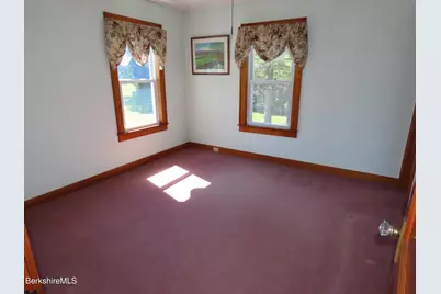 32 Valley St, Adams, MA 01220 - Photo 35