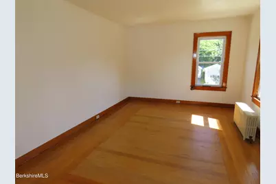 32 Valley St, Adams, MA 01220 - Photo 27