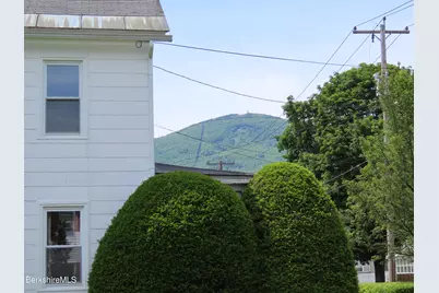 32 Valley St, Adams, MA 01220 - Photo 47