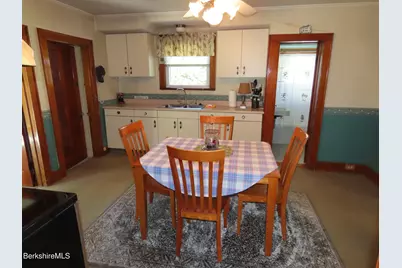 32 Valley St, Adams, MA 01220 - Photo 7