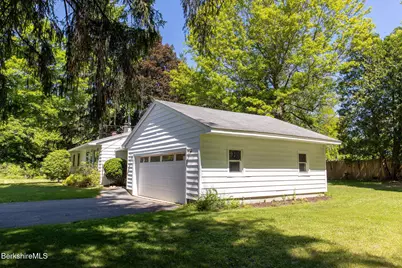 8 Stillwell St, Great Barrington, MA 01230 - Photo 3