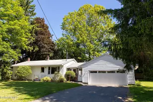 8 Stillwell St, Great Barrington, MA 01230 - Photo 1