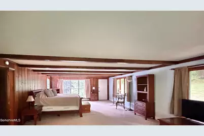 101 Harris St, North Adams, MA 01247 - Photo 45