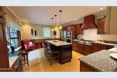 101 Harris St, North Adams, MA 01247 - Photo 23
