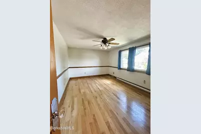 106 E Housatonic St #3, Pittsfield, MA 01201 - Photo 15
