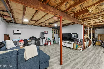 1952 East St, Pittsfield, MA 01201 - Photo 25