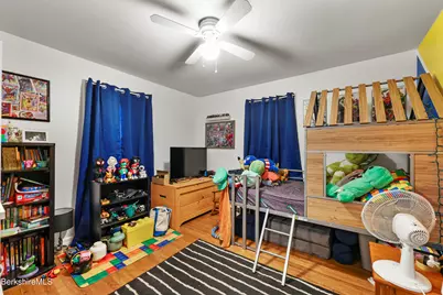1952 East St, Pittsfield, MA 01201 - Photo 15