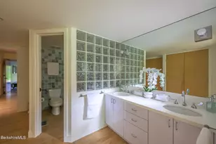 729 Hewins St, Sheffield, MA 01257 - Photo 27
