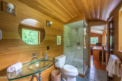 729 Hewins St, Sheffield, MA 01257 - Photo 17