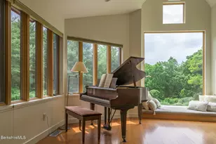 729 Hewins St, Sheffield, MA 01257 - Photo 13