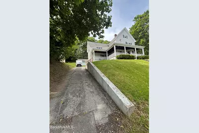 115 Cliff St, North Adams, MA 01247 - Photo 3