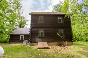 48 Canterbury Ln, Hinsdale, MA 01235 - Photo 5