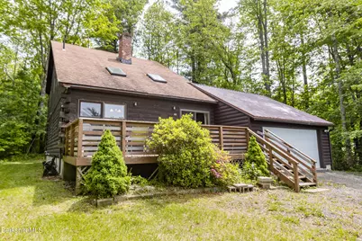 48 Canterbury Ln, Hinsdale, MA 01235 - Photo 1