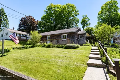 116 Bromback St, Pittsfield, MA 01201 - Photo 3