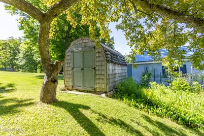 116 Bromback St, Pittsfield, MA 01201 - Photo 9