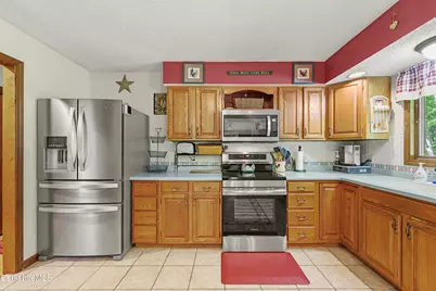 156 Bailey Rd, Lanesborough, MA 01237 - Photo 17
