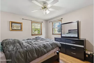 39 Meleca Ave, Pittsfield, MA 01201 - Photo 17