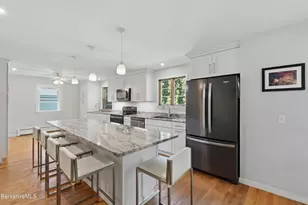 39 Meleca Ave, Pittsfield, MA 01201 - Photo 7