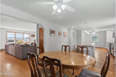 39 Meleca Ave, Pittsfield, MA 01201 - Photo 11