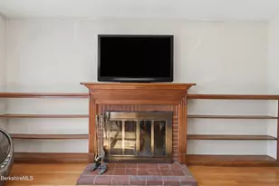 39 Meleca Ave, Pittsfield, MA 01201 - Photo 13