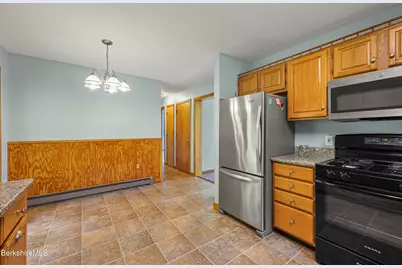 51 Middlefield Rd, Peru, MA 01235 - Photo 11