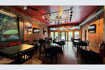 47 Park St, Adams, MA 01220 - Photo 9