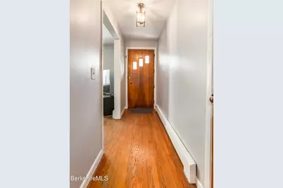 580 Elm St, Pittsfield, MA 01201 - Photo 7