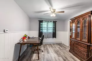 580 Elm St, Pittsfield, MA 01201 - Photo 9