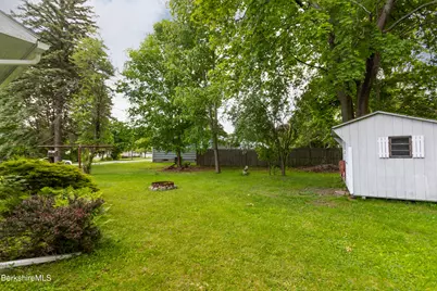 580 Elm St, Pittsfield, MA 01201 - Photo 27