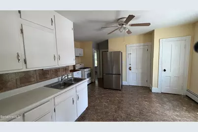 146 Prospect St #2, North Adams, MA 01247 - Photo 5