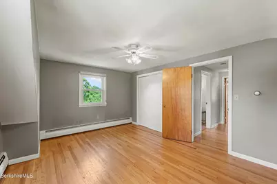 28 Calumet St, Pittsfield, MA 01201 - Photo 29