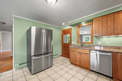 28 Calumet St, Pittsfield, MA 01201 - Photo 15