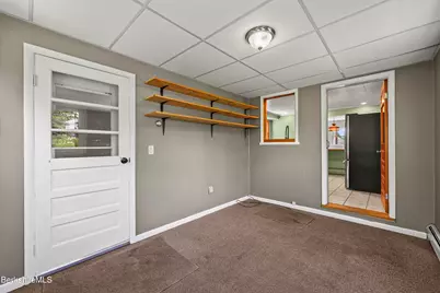 28 Calumet St, Pittsfield, MA 01201 - Photo 19