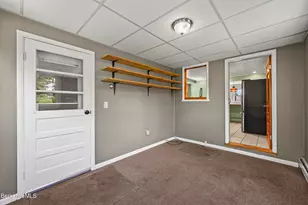 28 Calumet St, Pittsfield, MA 01201 - Photo 19