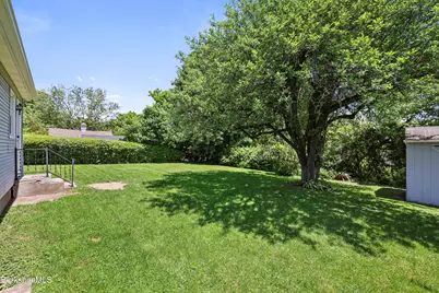28 Calumet St, Pittsfield, MA 01201 - Photo 39