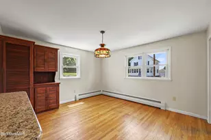 28 Calumet St, Pittsfield, MA 01201 - Photo 11