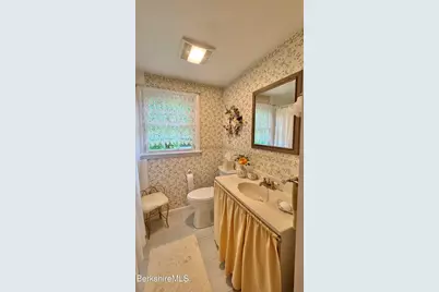 77 Middle Rd, Clarksburg, MA 01247 - Photo 23